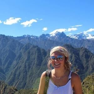 Meet your Posher, Abbey